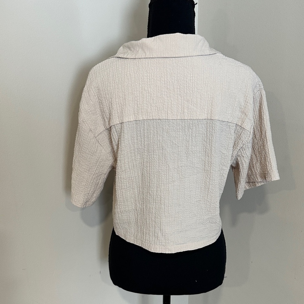 *KIRIOUS LA* Beige x Gold Button-Down Short Sleeve Crinkle Top Shirt Size Large - Picture 6 of 8
